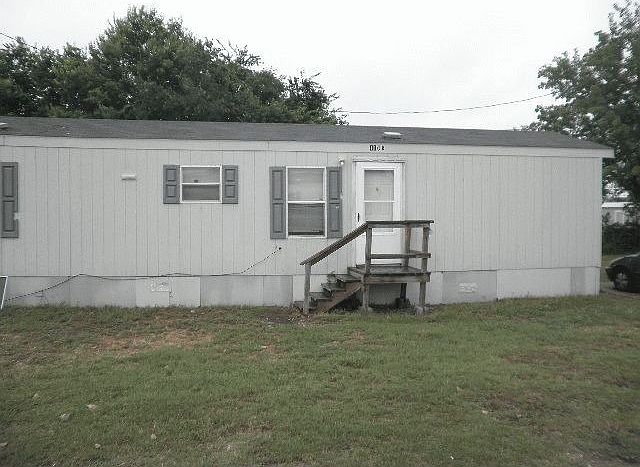1st image of 110 W Bobwhite Ln Trlr B