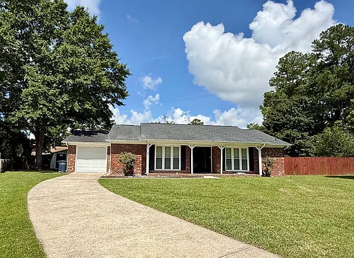 208 Chatham Ct Photo 1