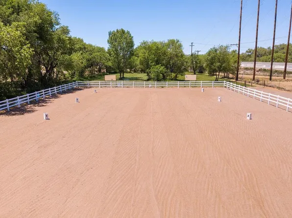 8531 Rio Grande Blvd NW, Los Ranchos De Albuquerque, NM 87114