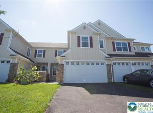 885 Iron Ln, Easton, PA 18040