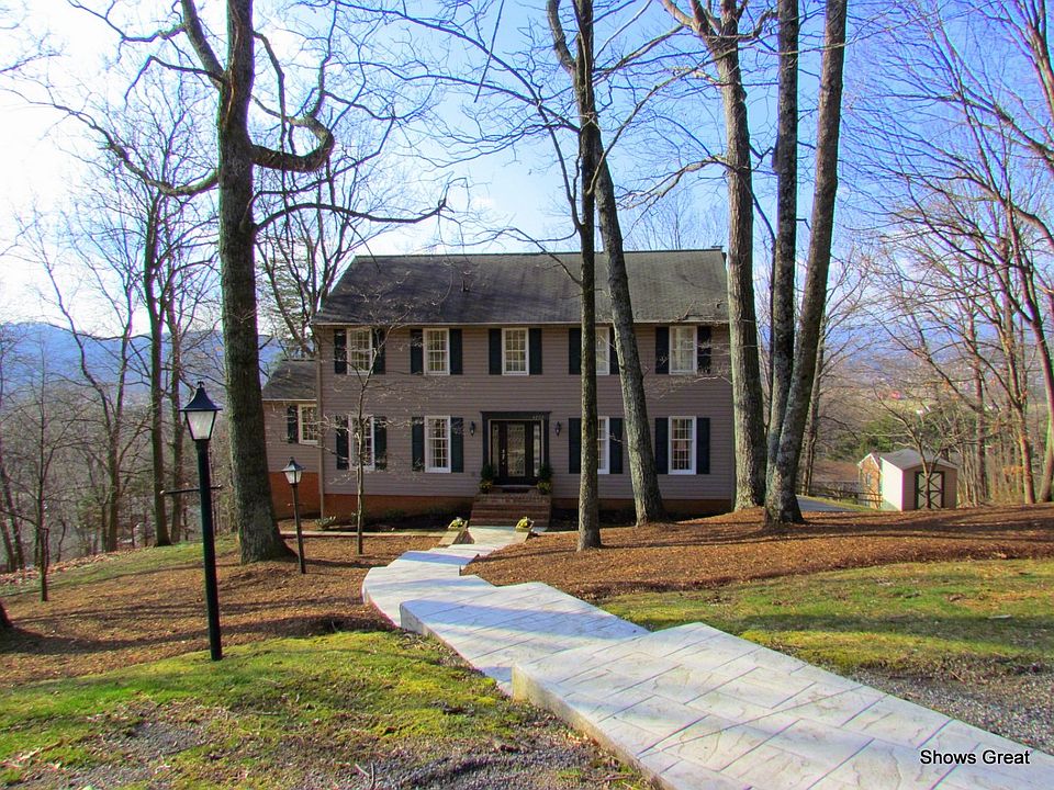 For Sale: 4252 Twin Mountains DR, Vinton, Virginia 24179