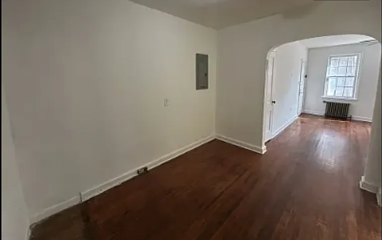 2 bed, 800 sqft, $1,300 — Photo 3