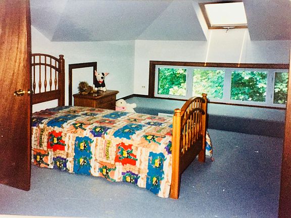 3rd image of 232 N Lombard Ave #2