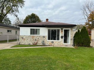 5662 Williams St, Dearborn Heights, MI 48125