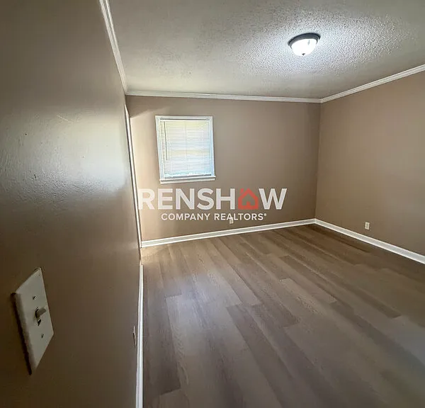 1222 N 28th Ave — Photo 16