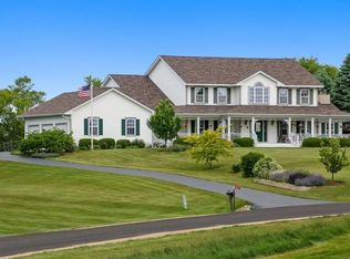 W1267 Siena Cir, Lake Geneva, WI 53147