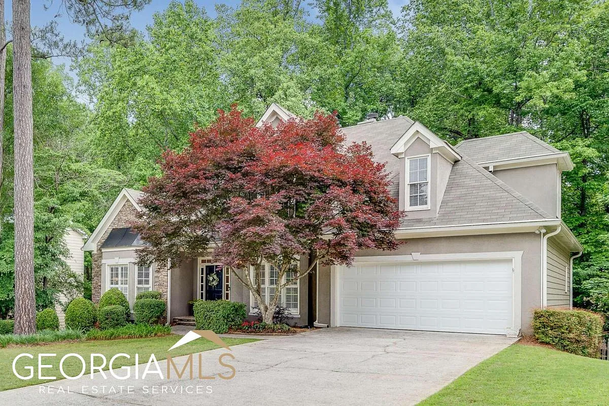 1325 Oakshyre Pl photo 1