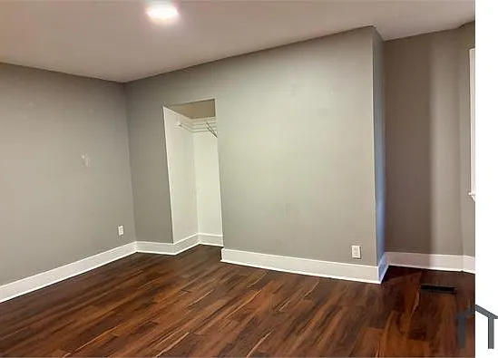 2729 W Market St — Photo 5