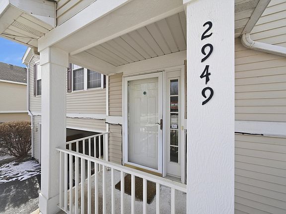 4th image of 2949 Woodside Dr