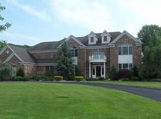 3 Harcourt Ter, Denville, NJ 07834