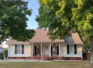 204 N Bailey Springs Dr, Florence, AL 35634