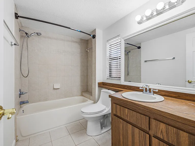 15710 Pinto Pl — Photo 32