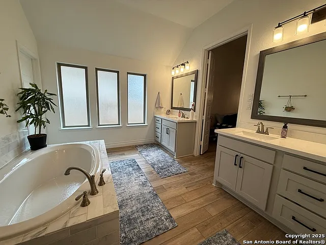 2216 Prado Dr — Photo 38