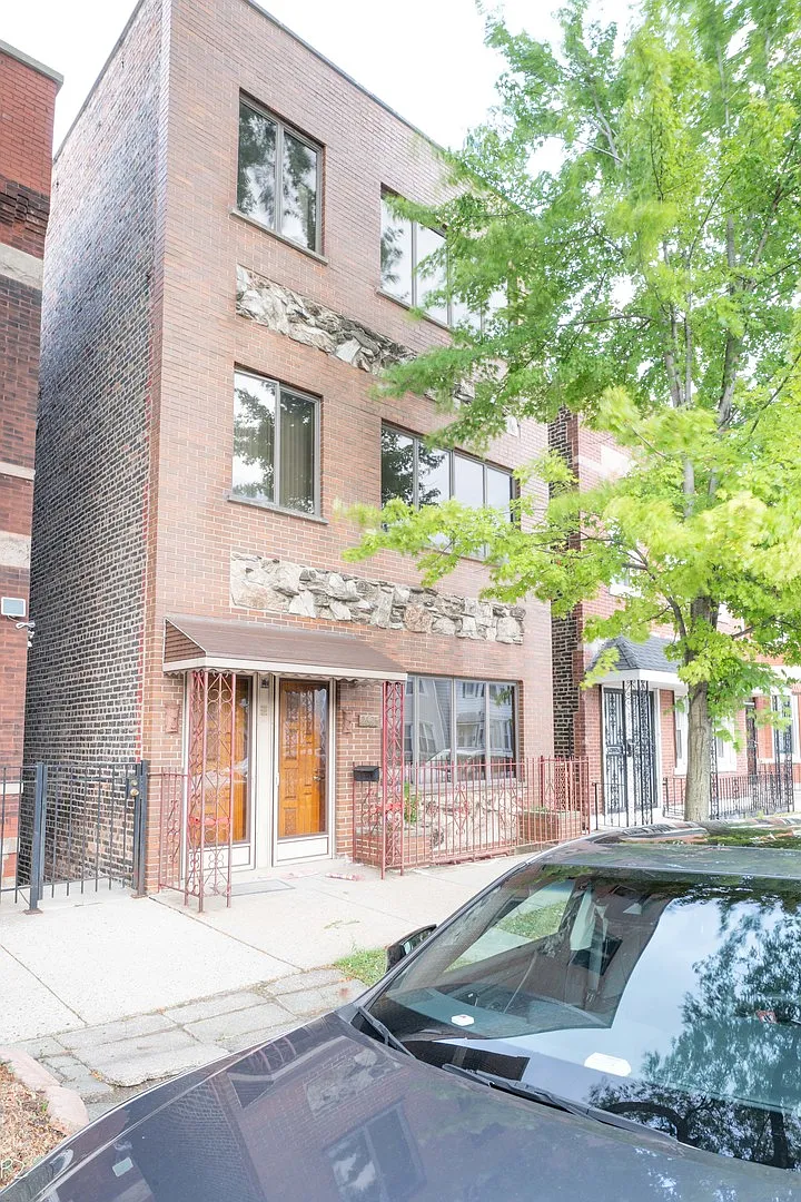 2 bed, 500 sqft, $1,800 — Photo 4