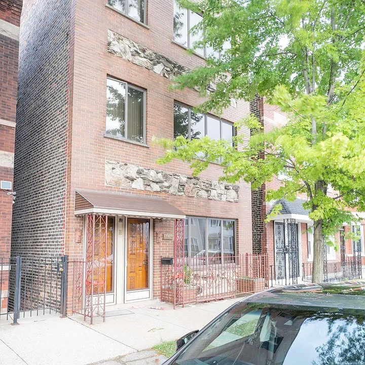 2625 S Union Ave #1R
