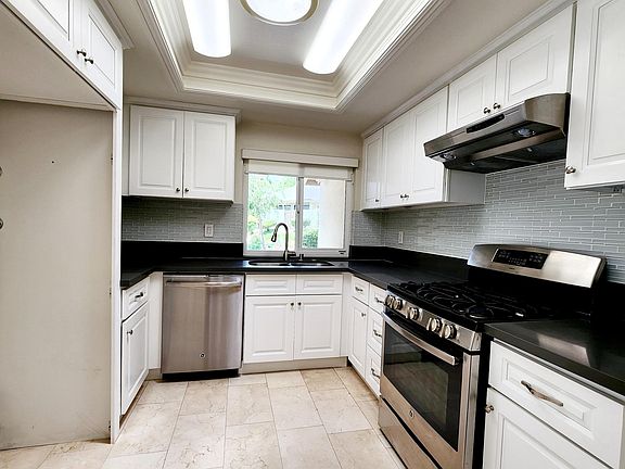 5th image of 15955 Alta Vista Dr Unit B