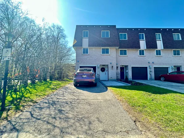 141 Clark Ave Townhouse 30, Markham, ON L3T 4P4