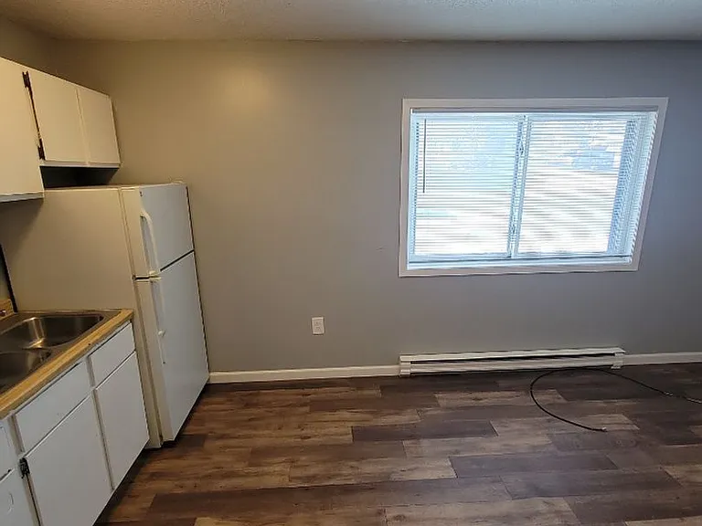 1526 E Superior St #2 — Photo 6