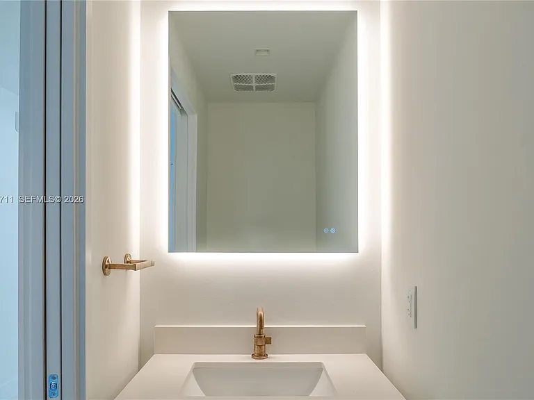 700 NE 24th St #3603 — Photo 31