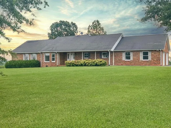 3020 Hackberry Rd, Sutherlin, VA 24594