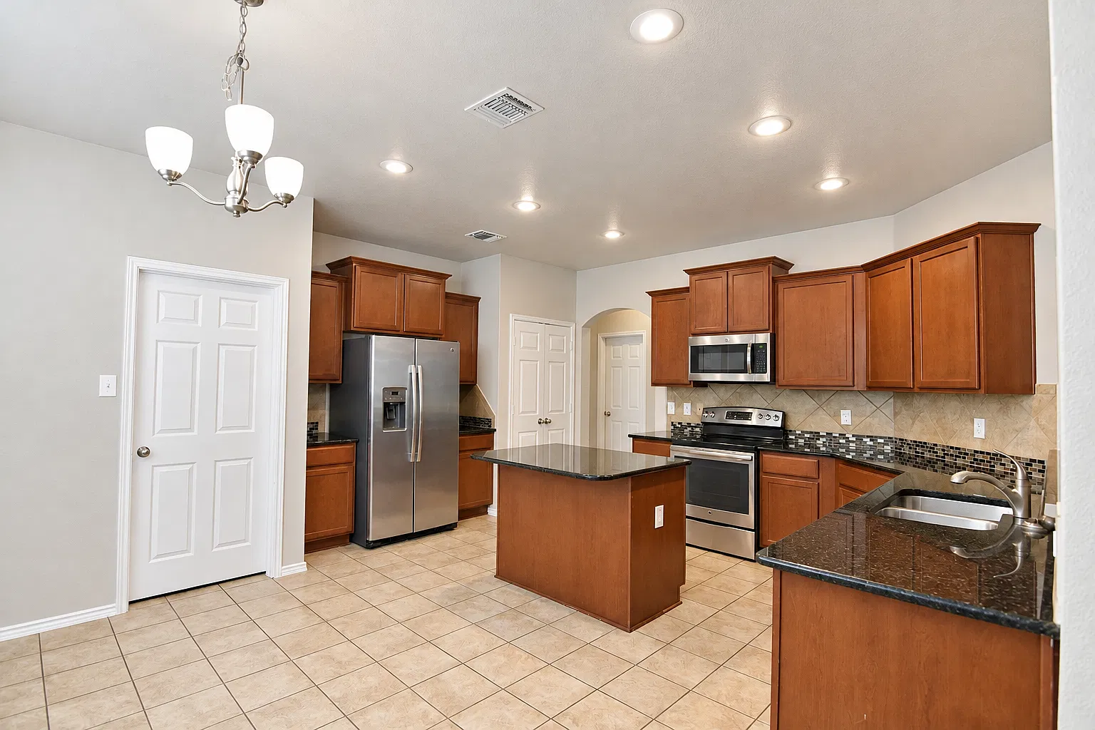 9500 Raeburn Ct, Killeen — Photo 4