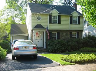 40 Cathedral Ave, Nutley, NJ 07110