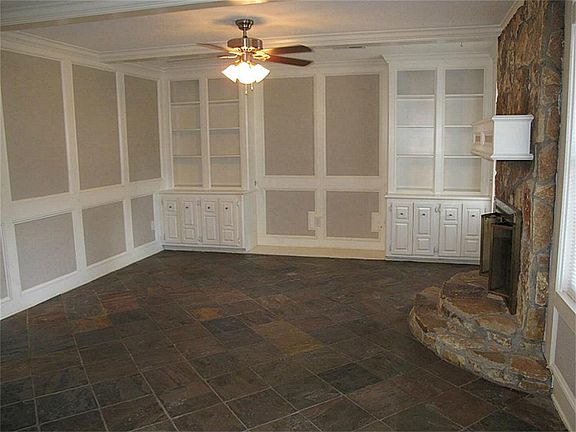 4th image of 11506 Canyon Trail Dr