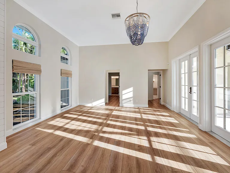 3110 70th St SW — Photo 9