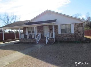 63 Davis St, Cheraw, SC 29520