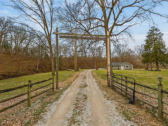 4th image of 13410 Mount Olivet Rd