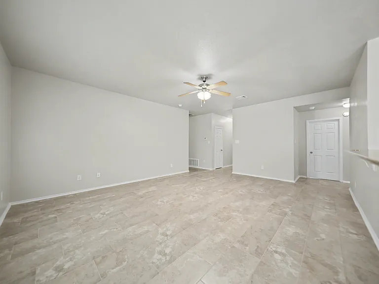 5405 Rimes Ct — Photo 11