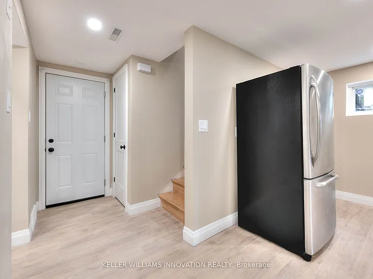 170 Wheatfield Cres #LOWER — Photo 8