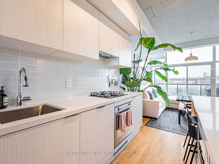 109 Ossington Ave #509 — Photo 8