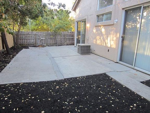4th image of 9293 Little Creek Cir