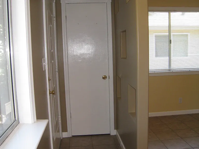 2032 Benita Dr #4 — Photo 7