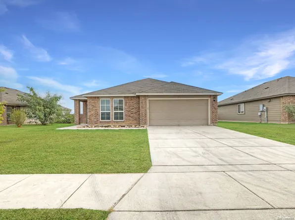 920 Bexley Dr., Seguin, TX 78155