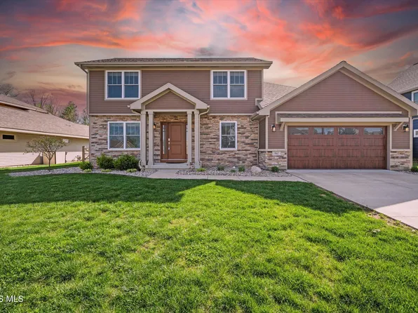 947 Heather Ct, Bowling Green, OH 43402