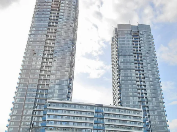 50 Upper Mall Way #B-432, Vaughan, ON L4J 0L8