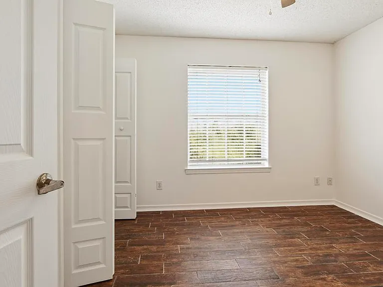3104 Meadow St — Photo 17