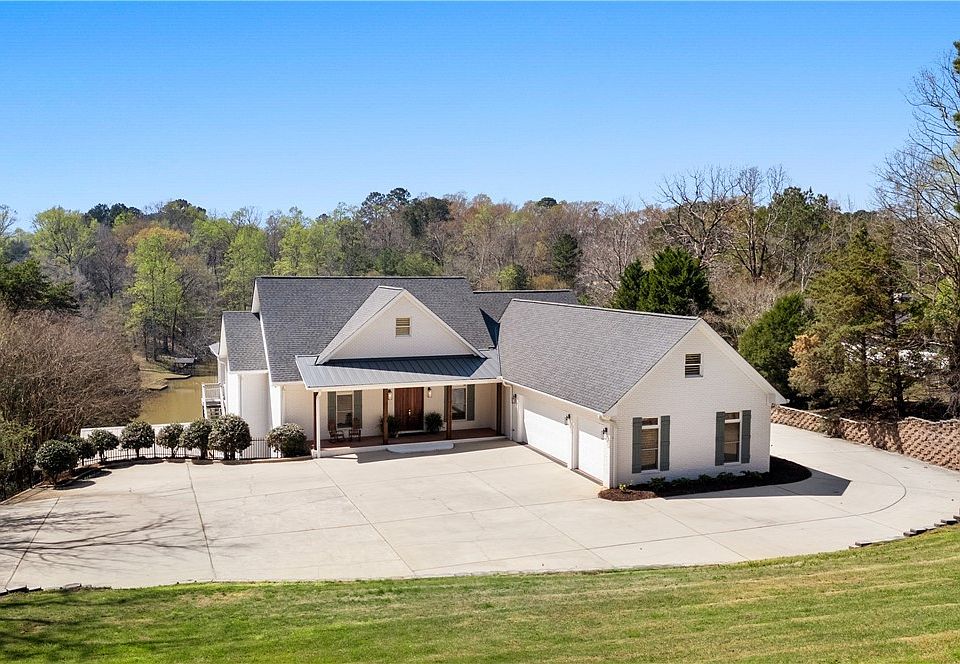 1st image of 15104 Burnt Pines Rd