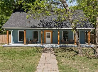 104 W 2nd St, Waxahachie, TX 75165