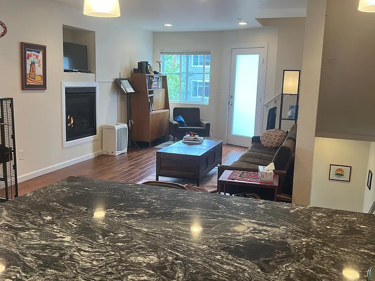 6531C 5th Ave NE #C — Photo 7
