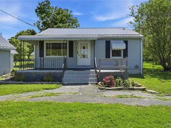 9851 Lake Shore Rd, Angola, NY 14006