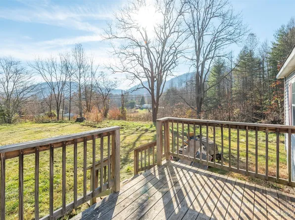 283 Durham Rd, Clyde, NC 28721