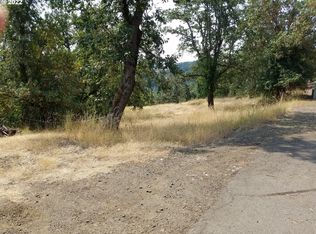413 Eagle Dr, Roseburg, OR 97471