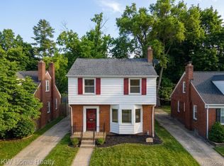 18477 Lindsay St, Detroit, MI 48235