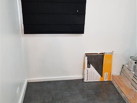 5th image of 531 Washington Ave