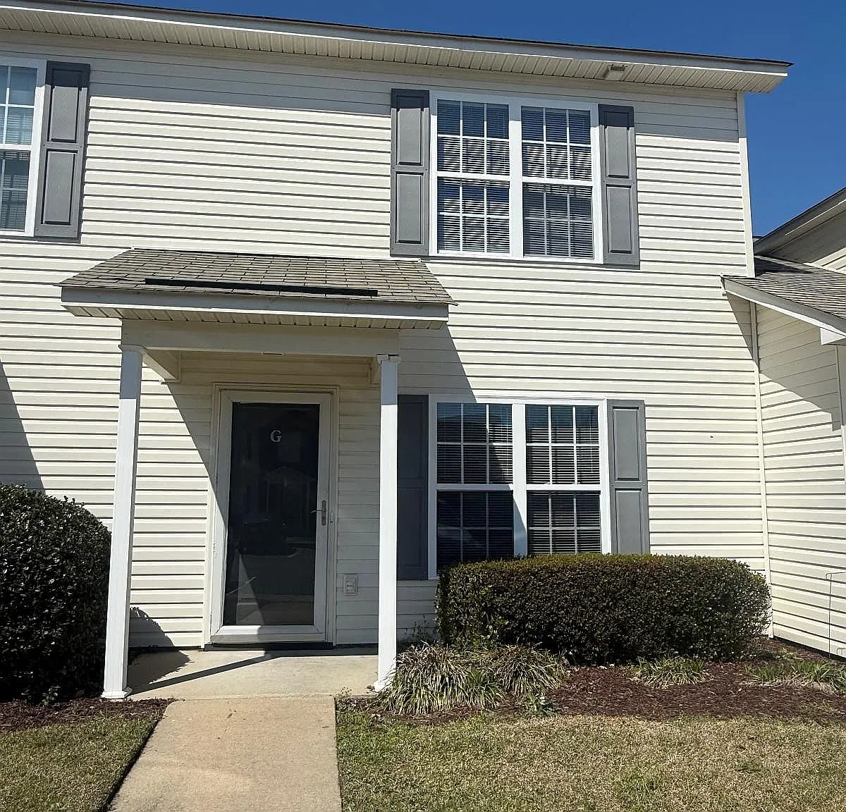 2 bed, 1.5 bath, 1088 sqft, $1,275 — Photo 1