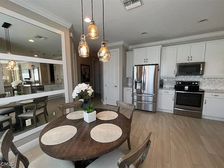 11900 Grosseto Ct — Photo 4