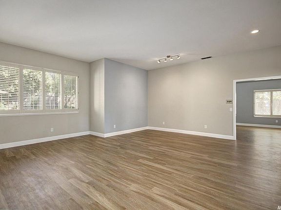 5th image of 11548 Prospect Hill Dr